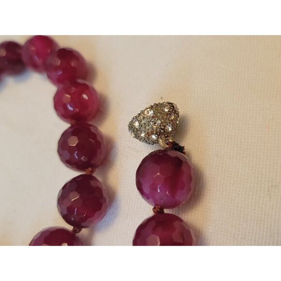 Natural Stone Faceted Red Agate Bead Necklace W/ Magnetic Rhinestone Clasp - Picture 7 of 9